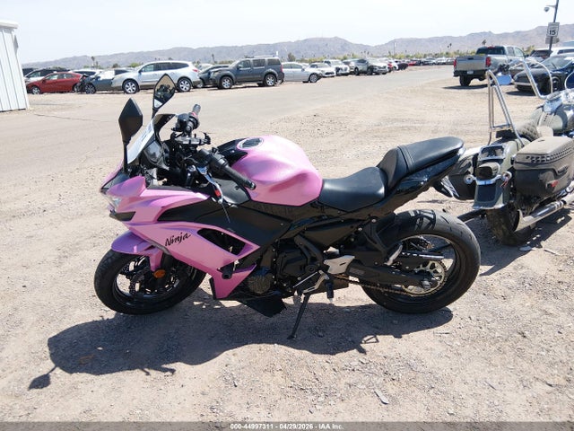 2025 Kawasaki Ex650 P მანქანა იყიდება აუქციონზე, vin: ML5EXEP18SDAF8083, აუქციონის ნომერი: 44997311