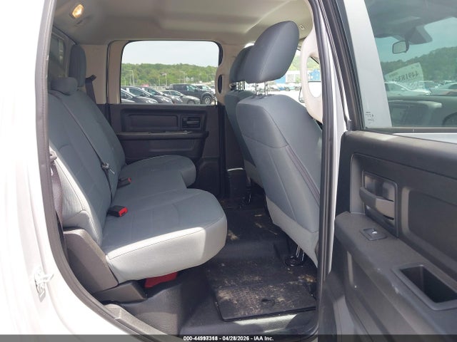 1C6RR7KG5HS599081 RAM 1500 Tradesman 4x4 5&#039;7 Box
