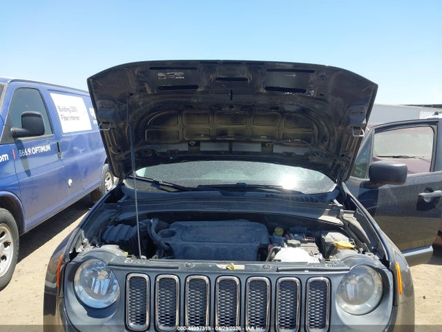 44997319 :رقم المزاد ، ZACCJAAT4FPB32304 vin ، 2015 Jeep Renegade Sport مزاد بيع