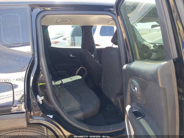 44997319 :رقم المزاد ، ZACCJAAT4FPB32304 vin ، 2015 Jeep Renegade Sport مزاد بيع