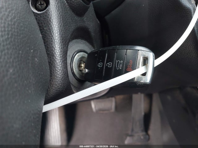 KNDJN2A29G7317746 KIA Soul
