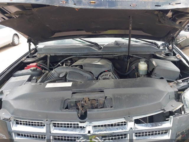 44997350 :رقم المزاد ، 1GYS3AEF6BR134801 vin ، 2011 Cadillac Escalade Standard مزاد بيع