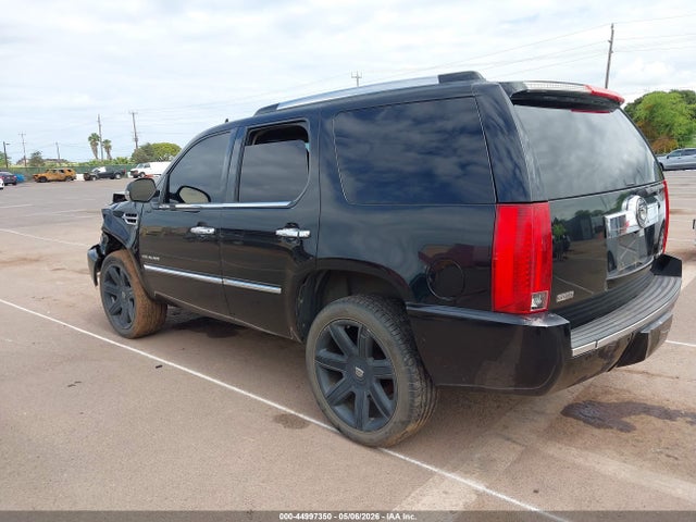 44997350 :رقم المزاد ، 1GYS3AEF6BR134801 vin ، 2011 Cadillac Escalade Standard مزاد بيع