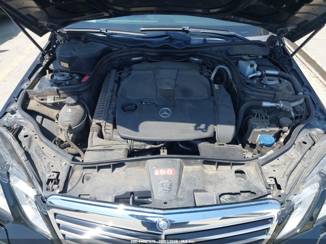 2013 Mercedes-benz E 350 მანქანა იყიდება აუქციონზე, vin: WDDHF5KB5DA693411, აუქციონის ნომერი: 44997370