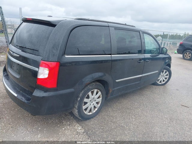 44997382 :رقم المزاد ، 2C4RC1BG8FR522050 vin ، 2015 Chrysler Town & Country Touring مزاد بيع
