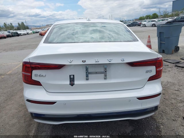 44997388 :رقم المزاد ، 7JRL12FK1RG324174 vin ، 2024 Volvo S60 B5 Core Dark Theme مزاد بيع