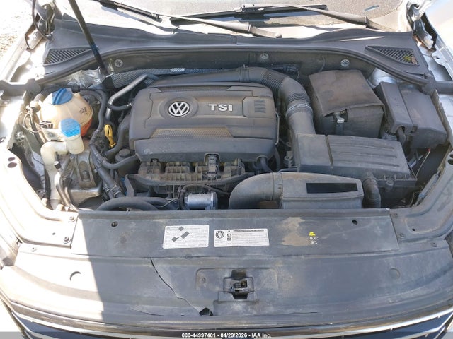 44997401 :رقم المزاد ، 1VWAT7A35HC077886 vin ، 2017 Volkswagen Passat 1.8t S مزاد بيع