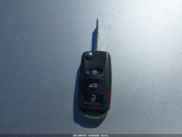 44997401 :رقم المزاد ، 1VWAT7A35HC077886 vin ، 2017 Volkswagen Passat 1.8t S مزاد بيع