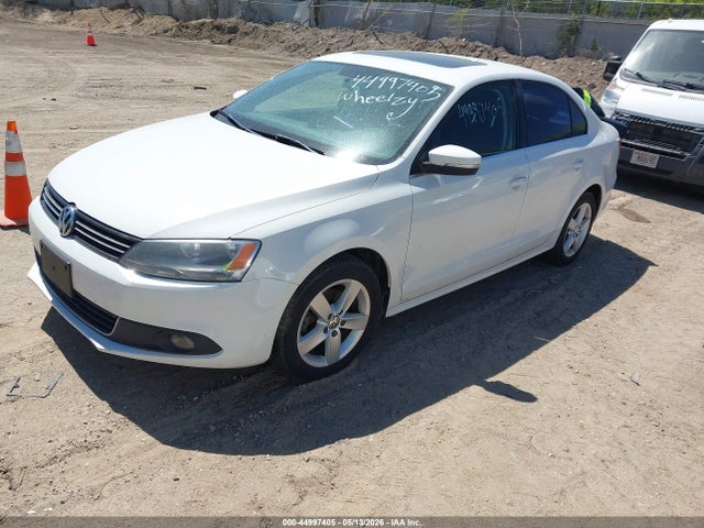 2012 Volkswagen Jetta 2.0l Tdi მანქანა იყიდება აუქციონზე, vin: 3VWLL7AJ0CM008571, აუქციონის ნომერი: 44997405