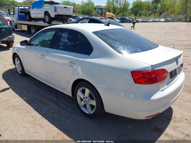2012 Volkswagen Jetta 2.0l Tdi მანქანა იყიდება აუქციონზე, vin: 3VWLL7AJ0CM008571, აუქციონის ნომერი: 44997405