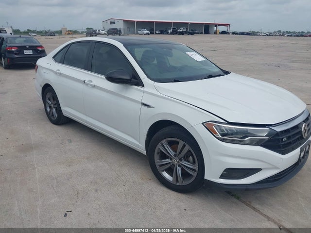 2019 3VWC57BU5KM198417 main image