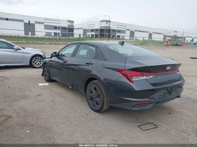 44997414 :رقم المزاد ، 5NPLM4AG5NH068325 vin ، 2022 Hyundai Elantra Sel مزاد بيع