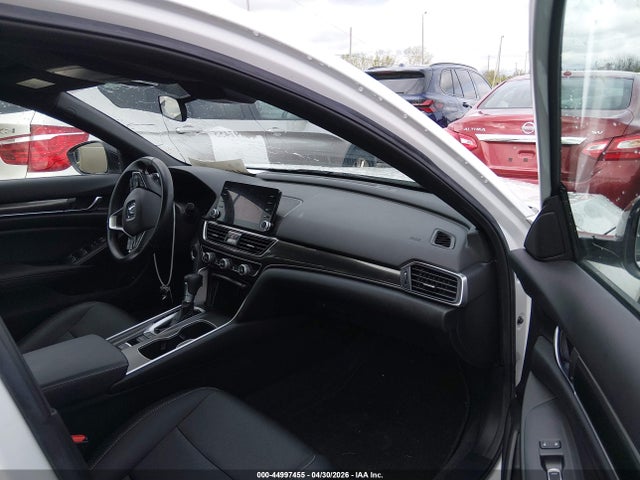44997455 :رقم المزاد ، 1HGCV1F39NA032809 vin ، 2022 Honda Accord Sport مزاد بيع
