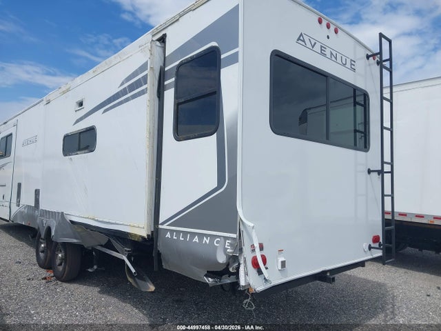 Alliance Avenue 2026 7M5TA3727TA012062 Image 3