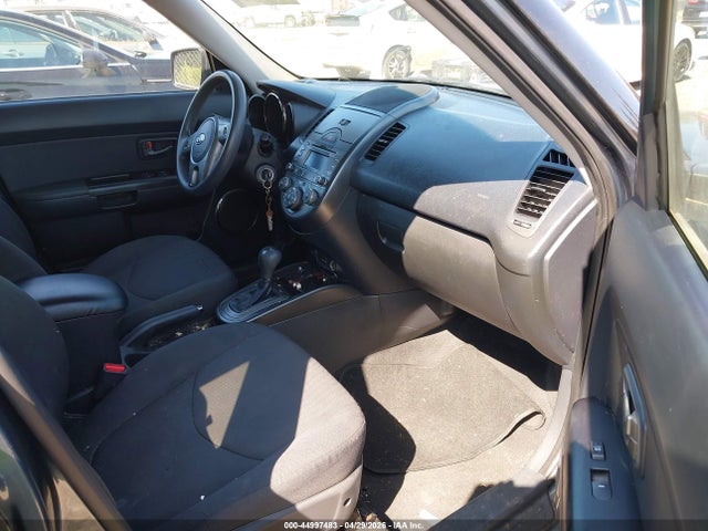 44997483 :رقم المزاد ، KNDJT2A2XB7223678 vin ، 2011 Kia Soul + مزاد بيع
