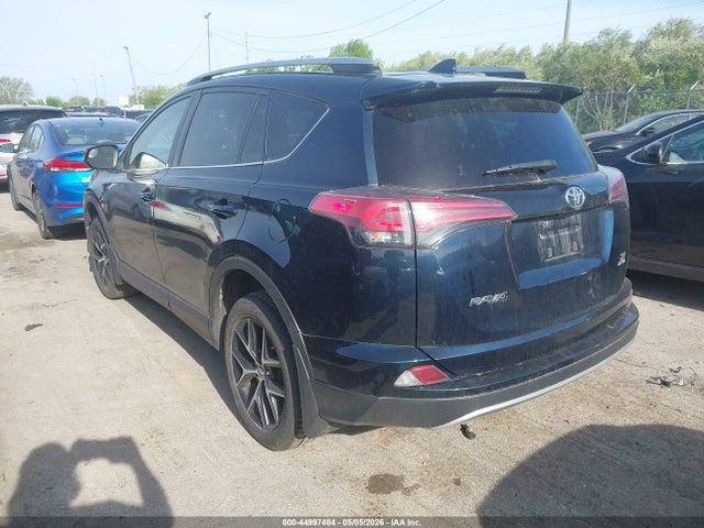 Продажа на аукционе авто 2017 Toyota Rav4 Se, vin: JTMJFREV2HD220658, номер лота: 44997484