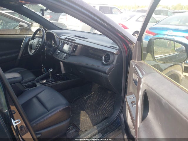 Продажа на аукционе авто 2017 Toyota Rav4 Se, vin: JTMJFREV2HD220658, номер лота: 44997484