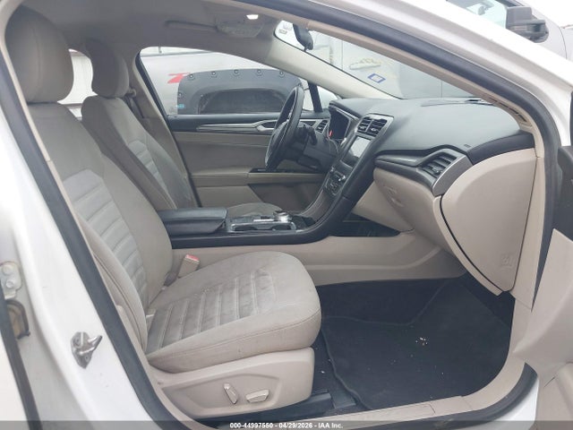 44997550 :رقم المزاد ، 3FA6P0HD7HR194962 vin ، 2017 Ford Fusion Se مزاد بيع
