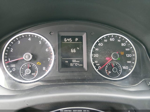 44997563 :رقم المزاد ، WVGAV7AX6BW526137 vin ، 2011 Volkswagen Tiguan S مزاد بيع