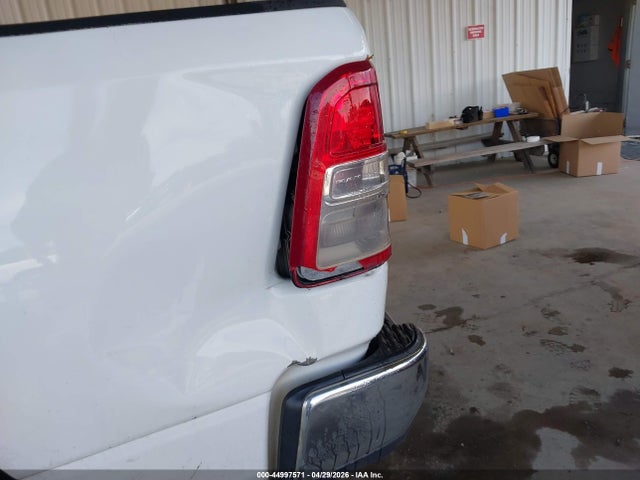 Продаж на аукціоні авто 2019 Ram 1500 Big Horn/lone Star  4x2 5'7 Box, vin: 1C6RREFTXKN852333, номер лоту: 44997571