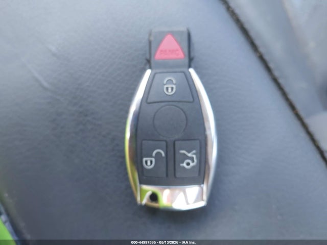 Продажа на аукционе авто 2000 Mercedes-benz E 320, vin: WDBJF65J3YB107016, номер лота: 44997595
