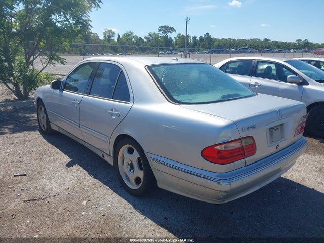 Продажа на аукционе авто 2000 Mercedes-benz E 320, vin: WDBJF65J3YB107016, номер лота: 44997595
