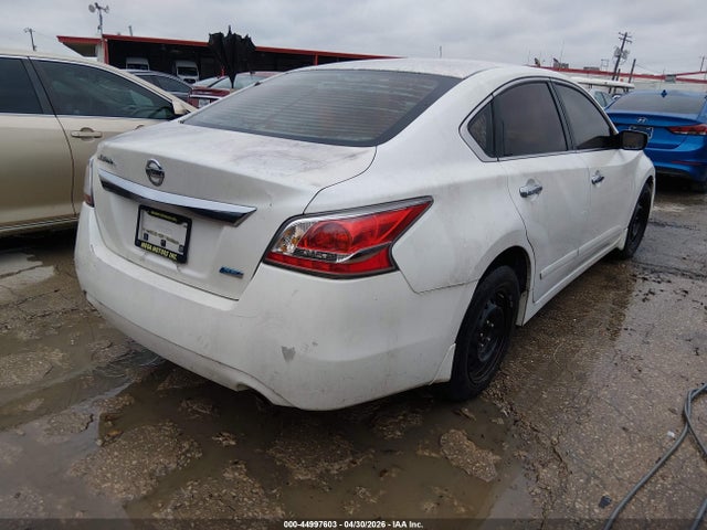 2014 Nissan Altima 2.5 S მანქანა იყიდება აუქციონზე, vin: 1N4AL3AP1EN347698, აუქციონის ნომერი: 44997603