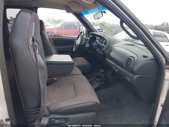 Продажа на аукционе авто 1998 Dodge Ram 1500 St, vin: 1B7HC13Y0WJ202681, номер лота: 44997632