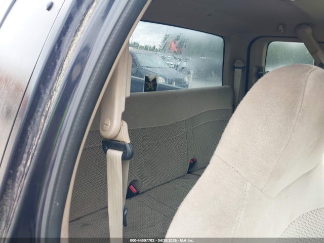 44997702 :رقم المزاد ، 1FTZX1727YNB60679 vin ، 2000 Ford F-150 Work Series/xl/xlt مزاد بيع