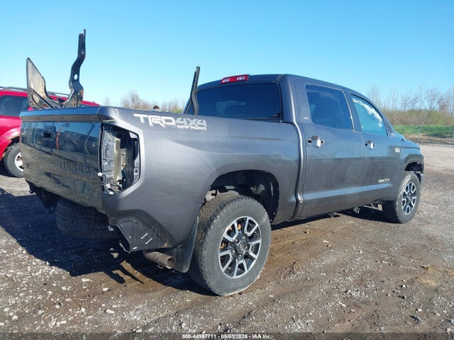 Продаж на аукціоні авто 2018 Toyota Tundra Sr5 5.7l V8, vin: 5TFDY5F19JX685079, номер лоту: 44997711