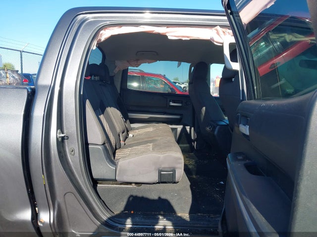 Продаж на аукціоні авто 2018 Toyota Tundra Sr5 5.7l V8, vin: 5TFDY5F19JX685079, номер лоту: 44997711