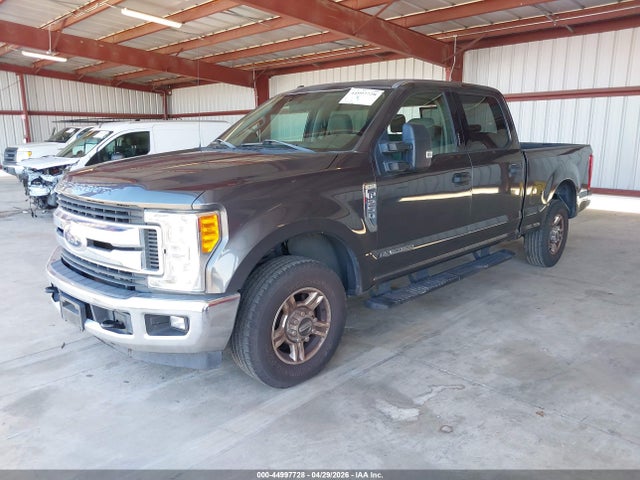 Ford F-250 Xlt 2017 1FT7W2AT0HEF27410 Image 2