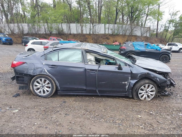 2017 Subaru Legacy 2.5i Premium მანქანა იყიდება აუქციონზე, vin: 4S3BNAC61H3058032, აუქციონის ნომერი: 44997741
