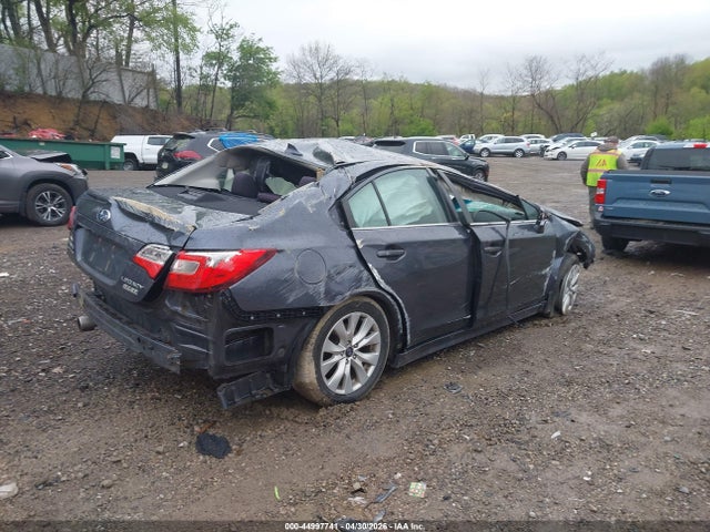 2017 Subaru Legacy 2.5i Premium მანქანა იყიდება აუქციონზე, vin: 4S3BNAC61H3058032, აუქციონის ნომერი: 44997741