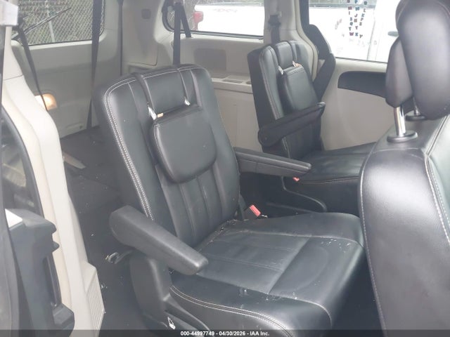 2014 Chrysler Town & Country Touring მანქანა იყიდება აუქციონზე, vin: 2C4RC1BG5ER436743, აუქციონის ნომერი: 44997749