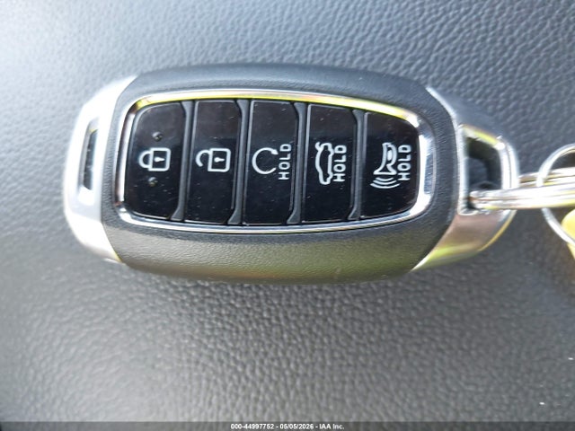 KMHLM4AG2PU417123 Hyundai ELANTRA SEL