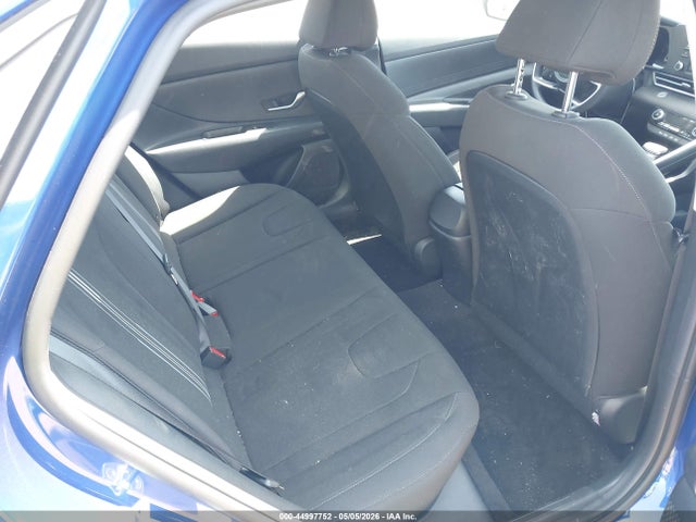 KMHLM4AG2PU417123 Hyundai ELANTRA SEL
