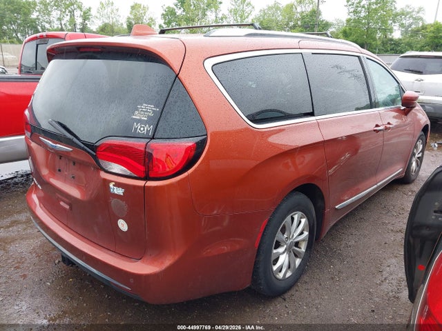 Продажа на аукционе авто 2018 Chrysler Pacifica Touring L, vin: 2C4RC1BG7JR171981, номер лота: 44997769