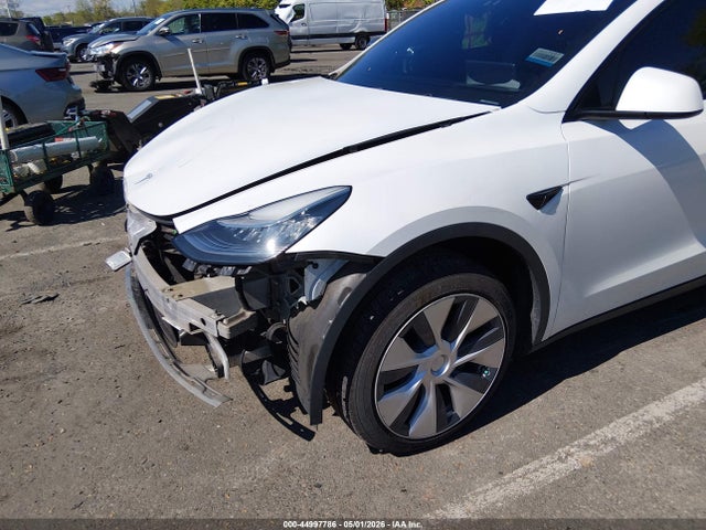 5YJYGDEE5LF043846 Tesla Model Y Long Range Dual Motor All-wheel Drive