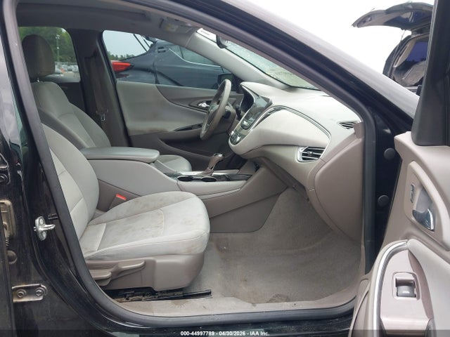 Продаж на аукціоні авто 2018 Chevrolet Malibu Lt, vin: 1G1ZD5ST9JF127868, номер лоту: 44997789