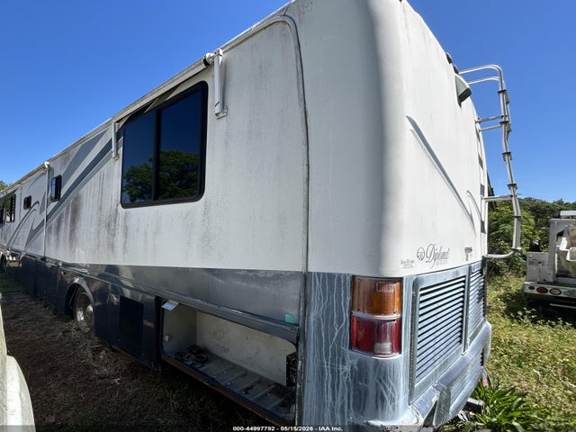 44997792 :رقم المزاد ، 1RF120513X2007774 vin ، 1999 Roadmaster Rail Diplomat + مزاد بيع