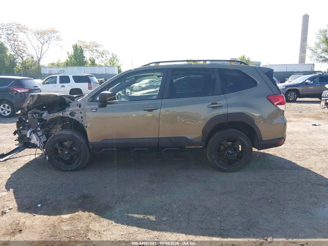 2022 Subaru Forester Wilderness მანქანა იყიდება აუქციონზე, vin: JF2SKAMC4NH515719, აუქციონის ნომერი: 44997851