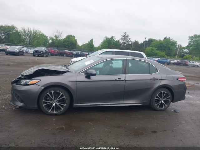 44997883 :رقم المزاد ، 4T1B11HK3KU222265 vin ، 2019 Toyota Camry Se مزاد بيع