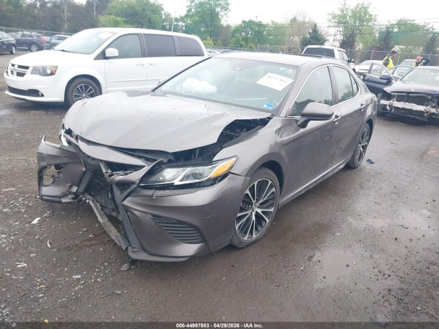 44997883 :رقم المزاد ، 4T1B11HK3KU222265 vin ، 2019 Toyota Camry Se مزاد بيع