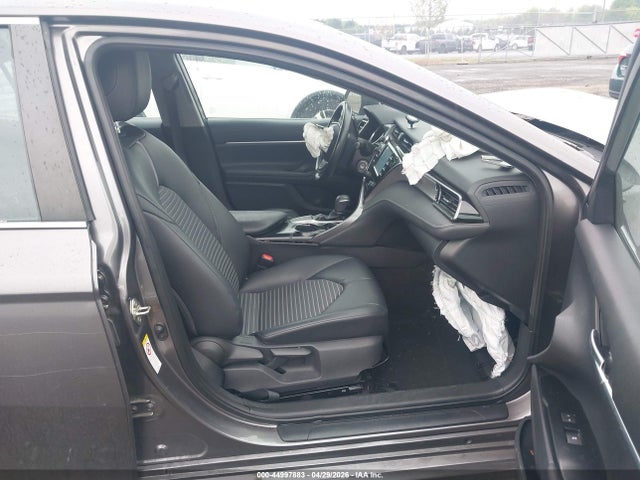 44997883 :رقم المزاد ، 4T1B11HK3KU222265 vin ، 2019 Toyota Camry Se مزاد بيع