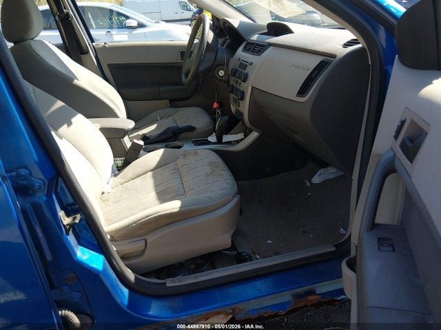 44997910 :رقم المزاد ، 1FAHP3FNXAW253740 vin ، 2010 Ford Focus Se مزاد بيع