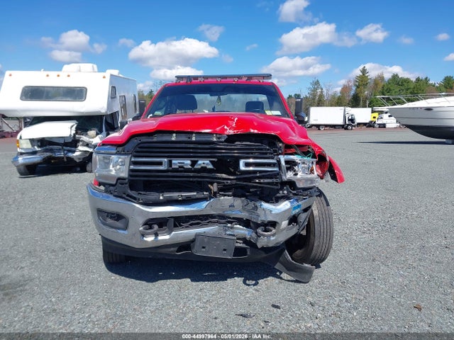 44997964 :رقم المزاد ، 3C7WRNDL0MG661999 vin ، 2021 Ram 5500 Chassis Tradesman/slt مزاد بيع