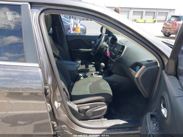 44997976 :رقم المزاد ، 1C4PJMCB7GW112513 vin ، 2016 Jeep Cherokee Latitude مزاد بيع