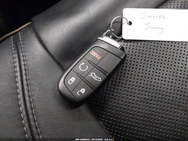Продаж на аукціоні авто 2015 Chrysler 200 C, vin: 1C3CCCEG8FN583543, номер лоту: 44998033