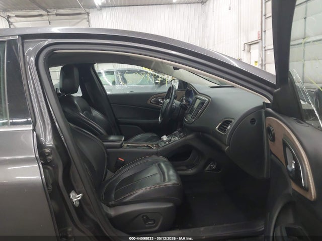 Продаж на аукціоні авто 2015 Chrysler 200 C, vin: 1C3CCCEG8FN583543, номер лоту: 44998033